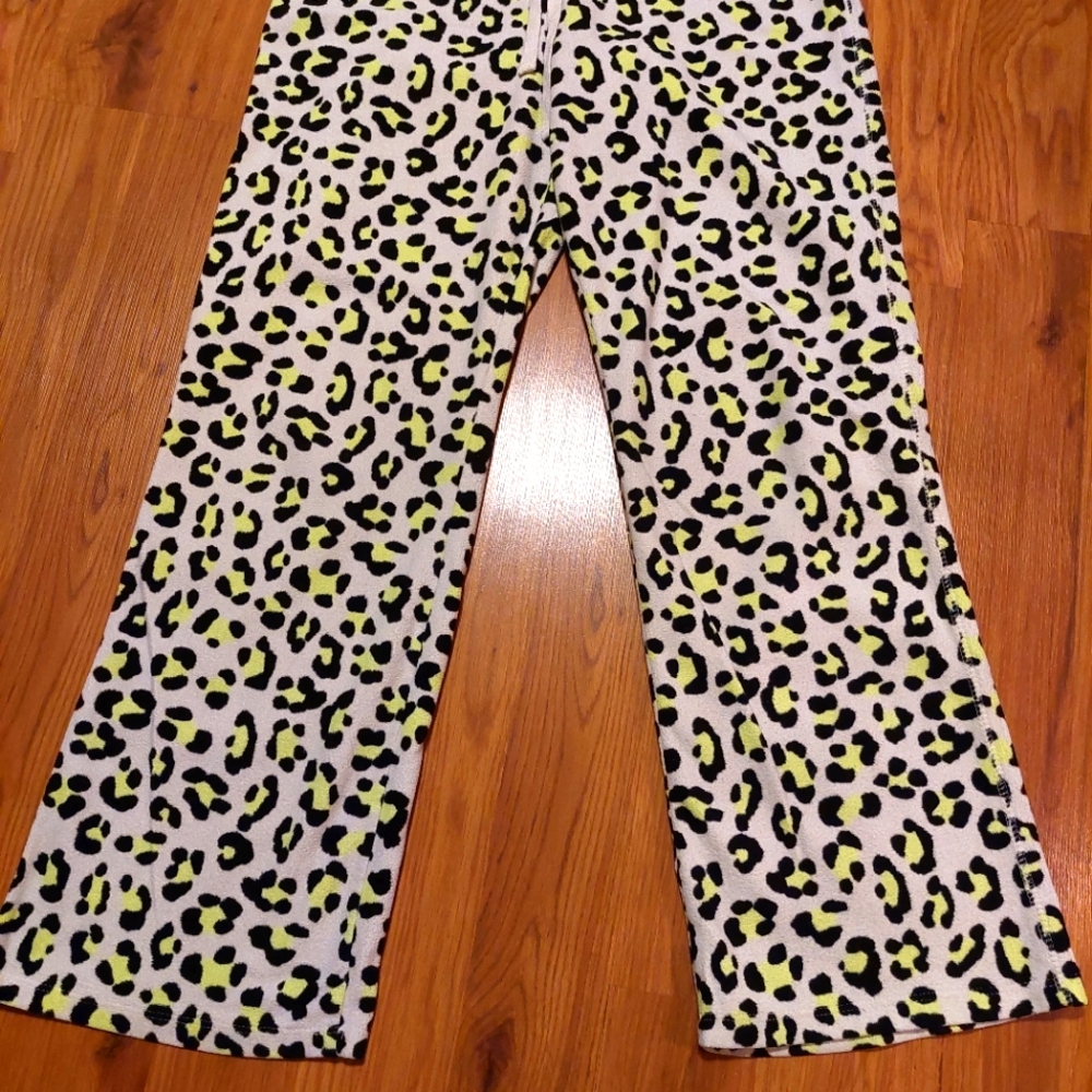 AEROPOSTAL LEPPARD PRINT WOMAN'S NIGHT PANTS